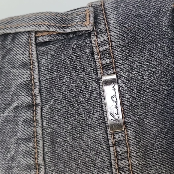 Kancan *NWT* MOM Jeans high waist relaxed thigh tapered leg patch detail Sz 24 - Picture 6 of 13